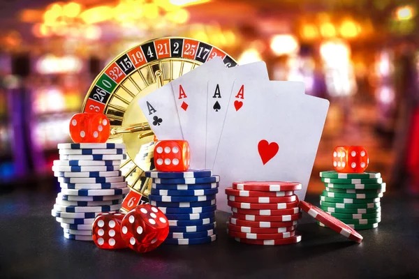 Hot Pot live dealer studio with multiple camera angles on mobile screen